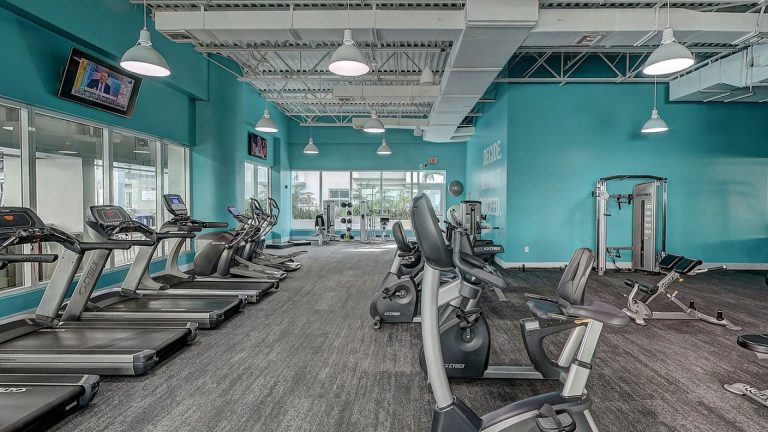 3 raisons de se rendre dans une salle de sport